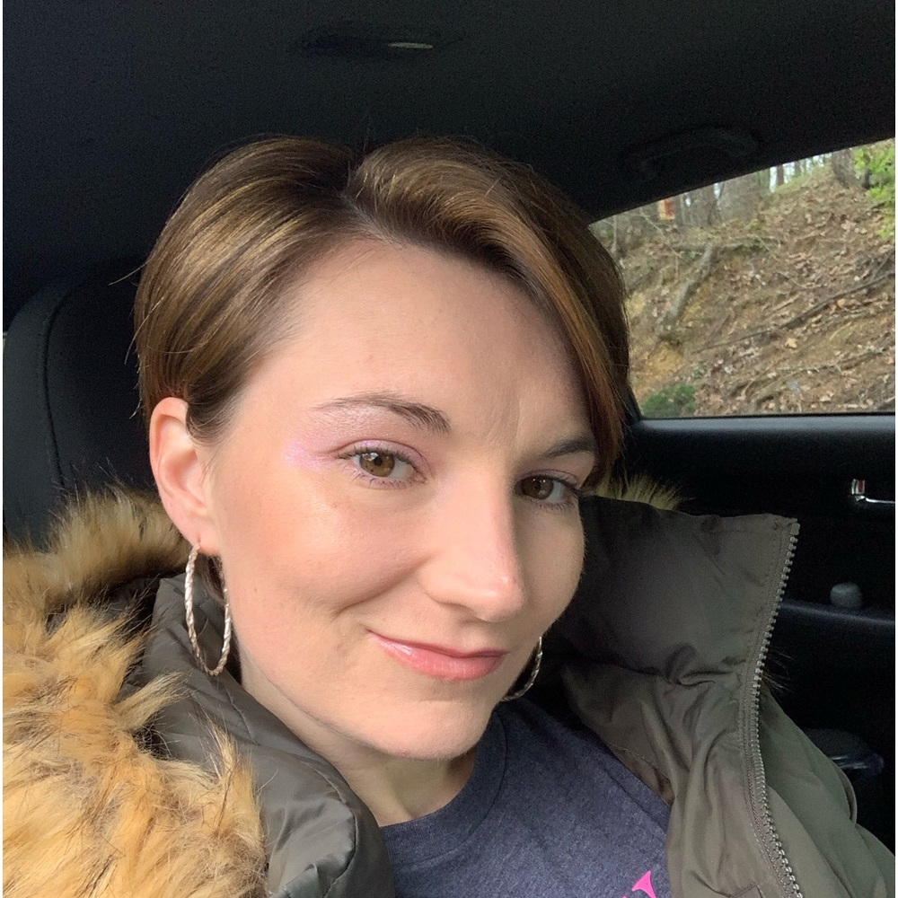 Meet your Posher, Tiffany